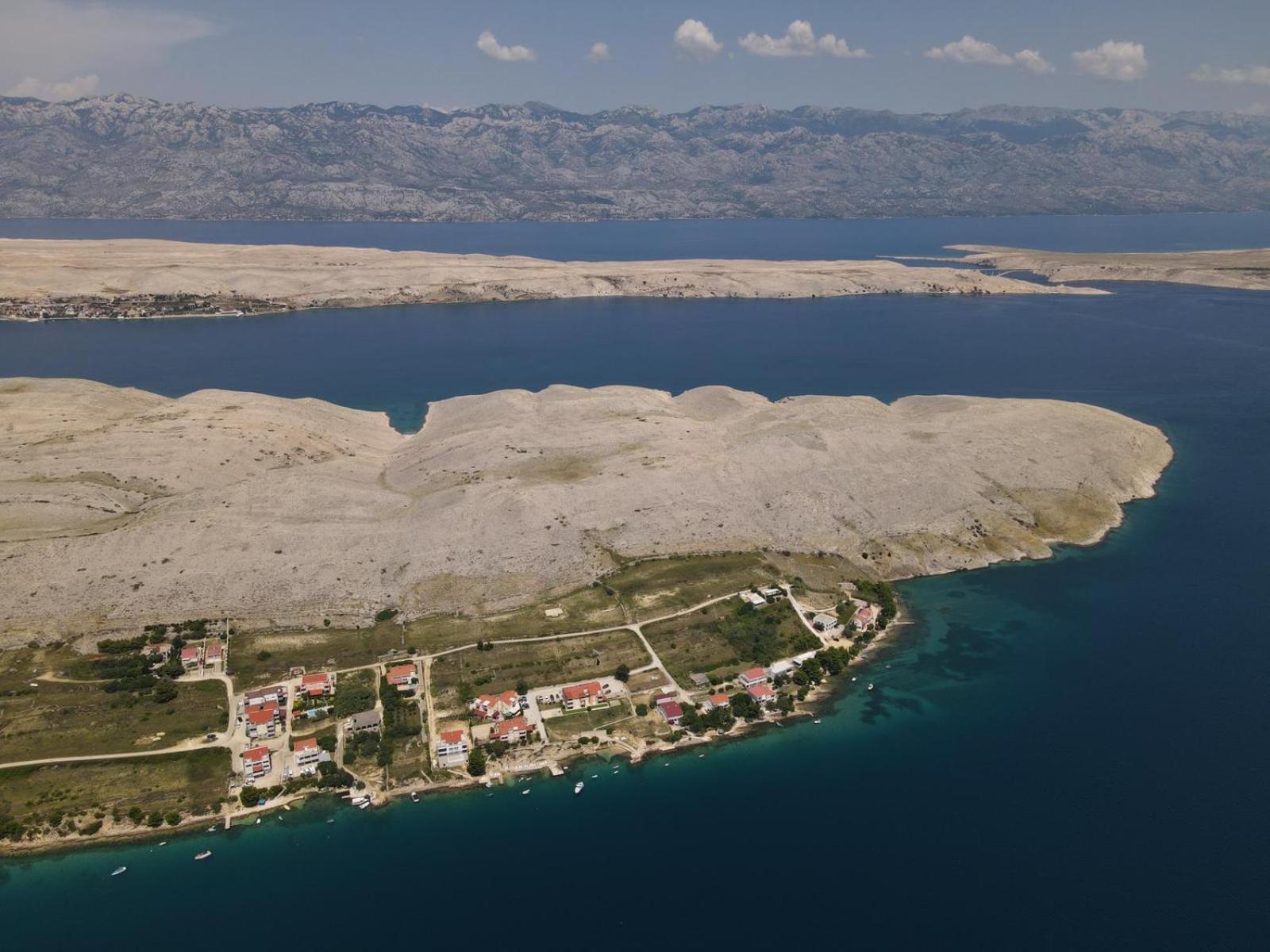 Apartments Horvat On Island Pag Vlasici Exterior foto