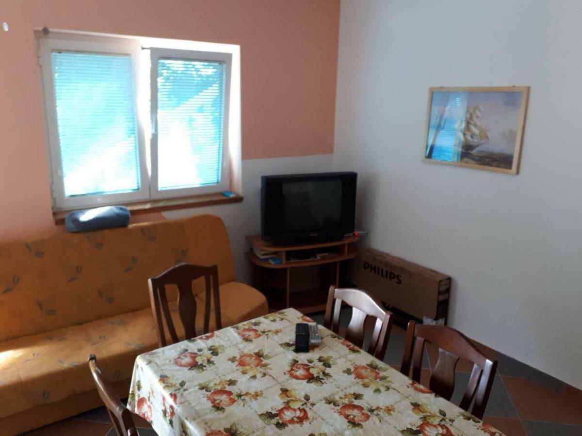 Apartments Horvat On Island Pag Vlasici Exterior foto