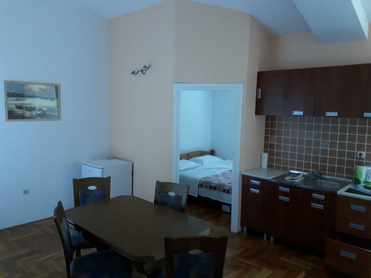 Apartments Horvat On Island Pag Vlasici Exterior foto